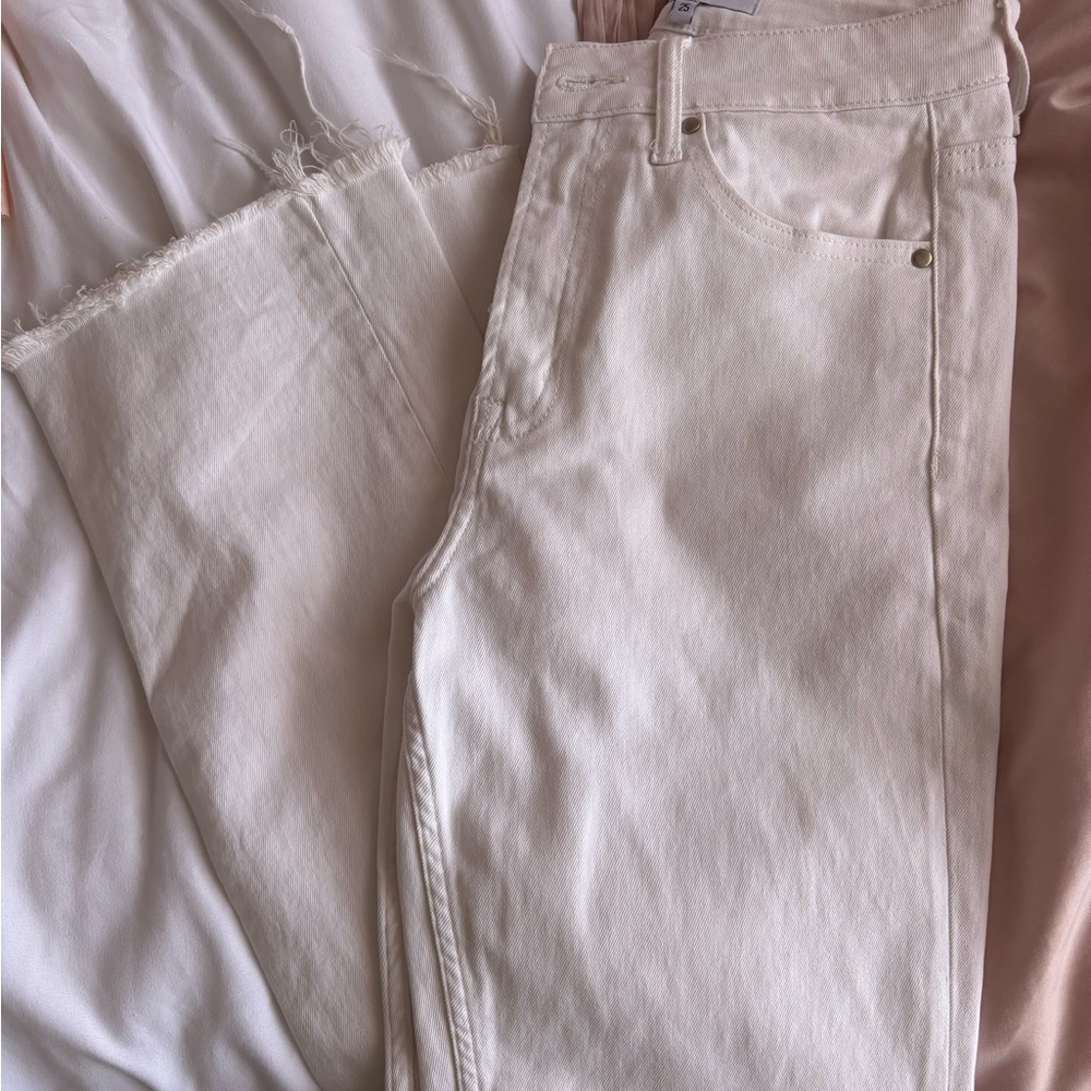 Women's white Jeans